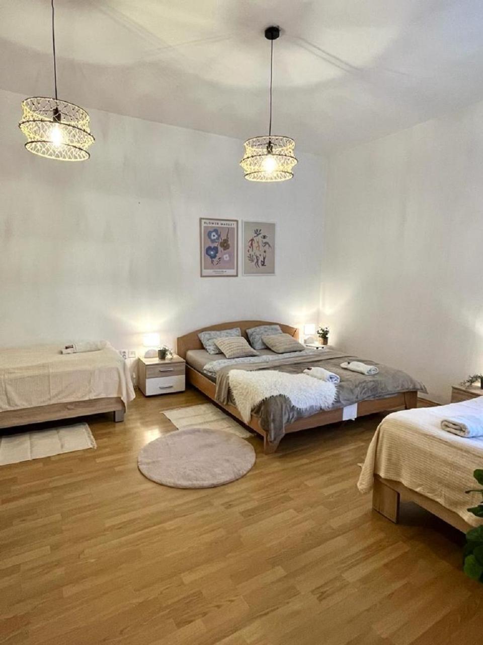 Apartment Olivia - Old Town Bratislava Eksteriør bilde